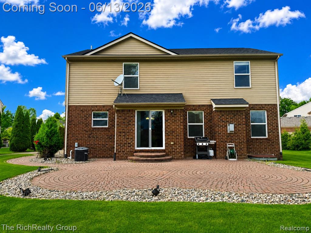 46127 Ashton Woods Court, Canton, MI 48187 — Photo 19