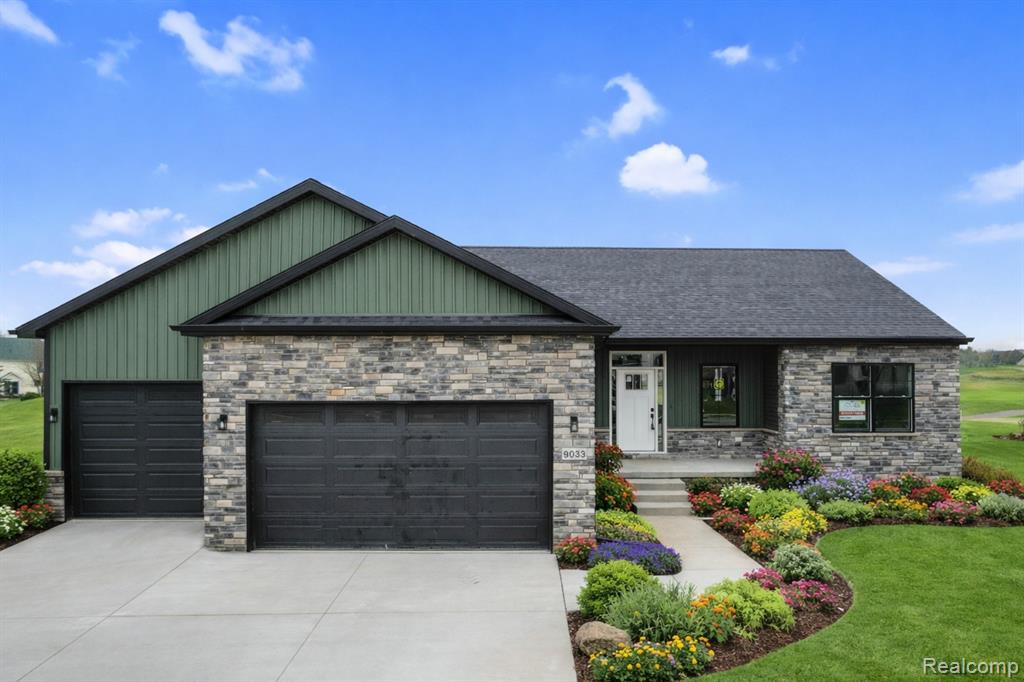 1315 Park Ridge Pointe, Grand Blanc, MI 48439