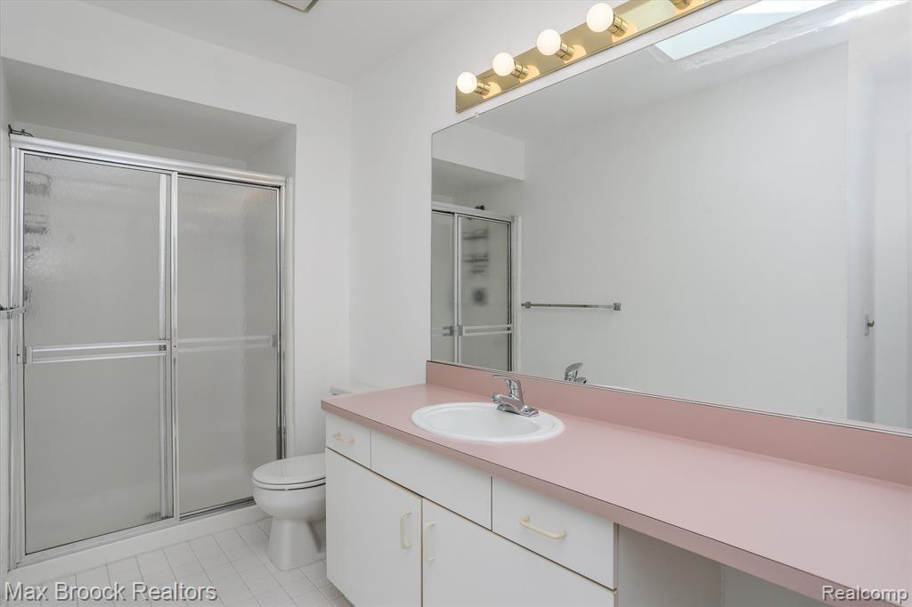 6257 GATEWOOD, West Bloomfield, MI — Photo 24