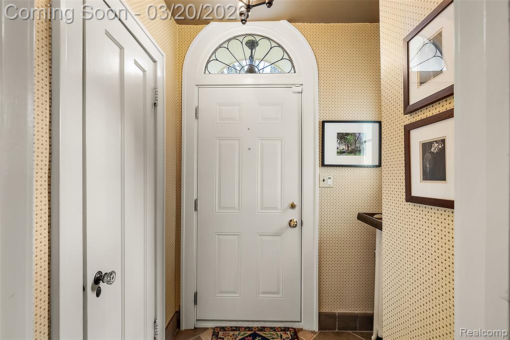 16811 Plainview Avenue, Detroit, MI 48219 — Photo 2