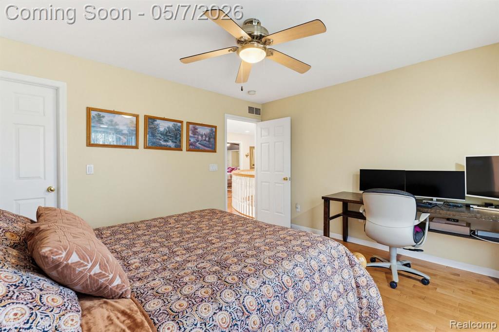 43376 Chester Drive, Sterling Heights, MI 48314 — Photo 37