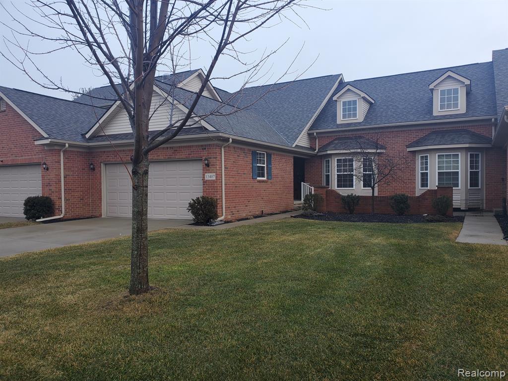 13407 Shire Lane, 27, Southgate, MI 48195 — front exterior