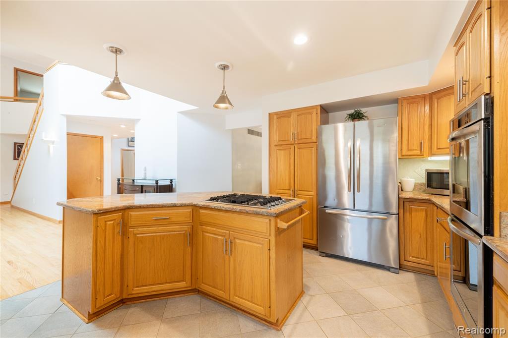 29462 East River Road, Grosse Ile, MI 48138 — Photo 24