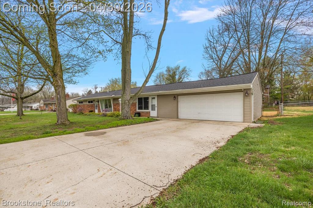 1759 Ashstan Drive, Walled Lake, MI 48390 — Photo 2