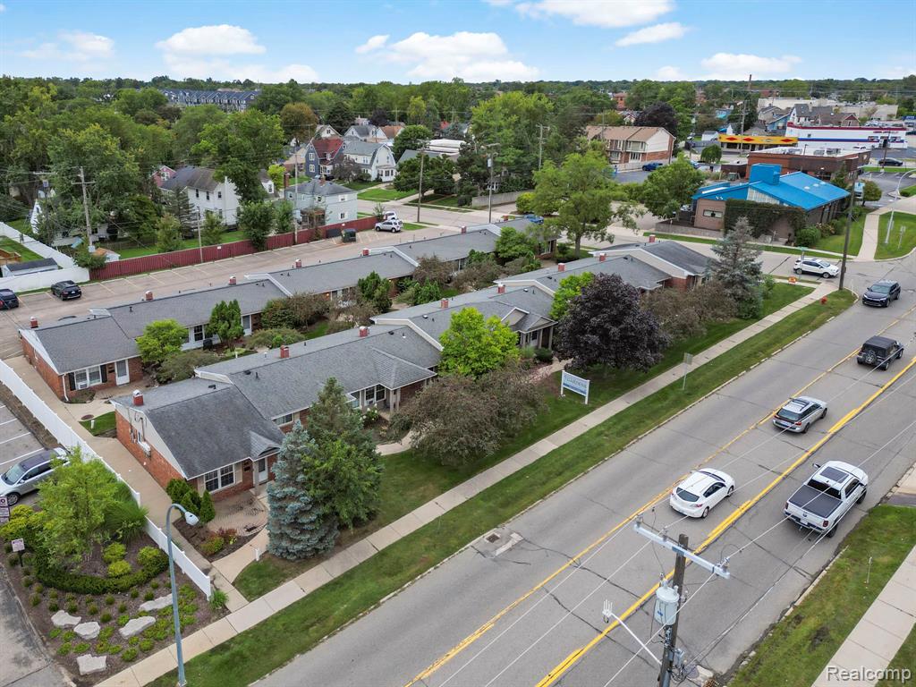 230 Plymouth Road, Plymouth, MI 48170