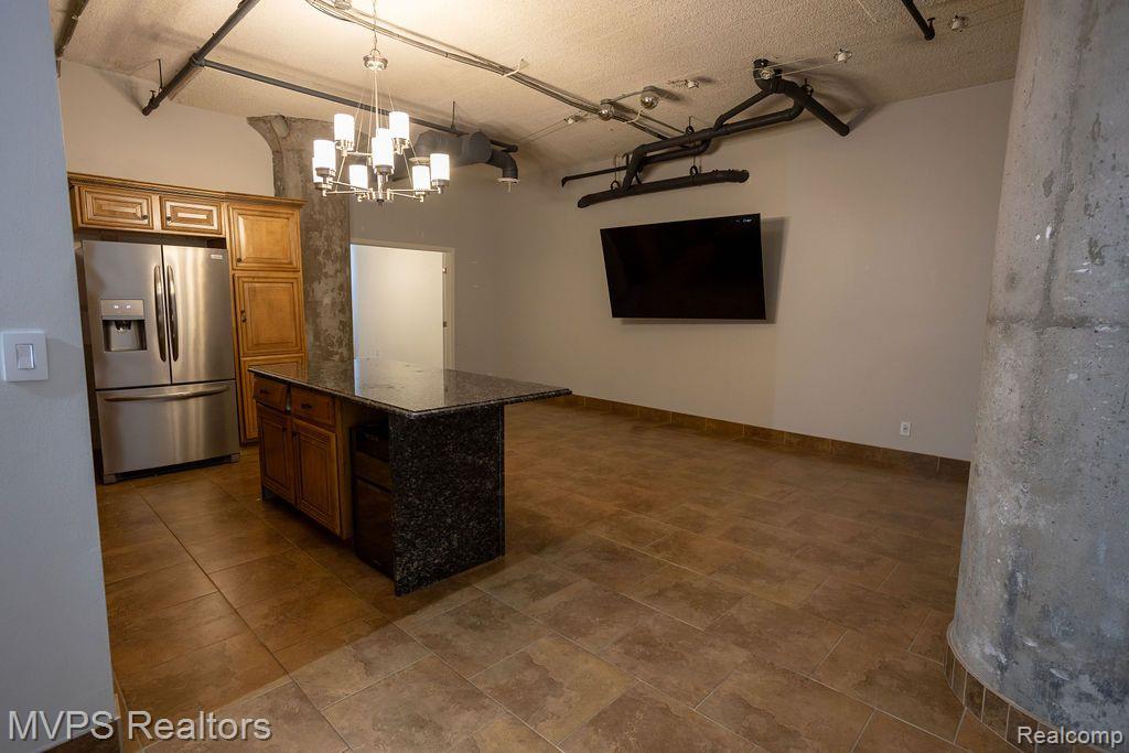6533 E JEFFERSON Avenue, 137, Detroit, MI 48207 — Photo 2