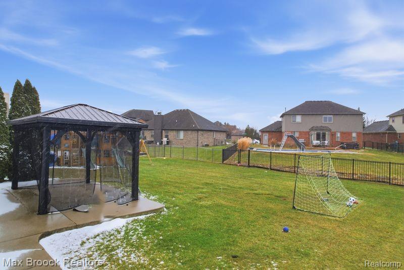 51141 Hook Drive, Macomb, MI 48042 — Photo 45