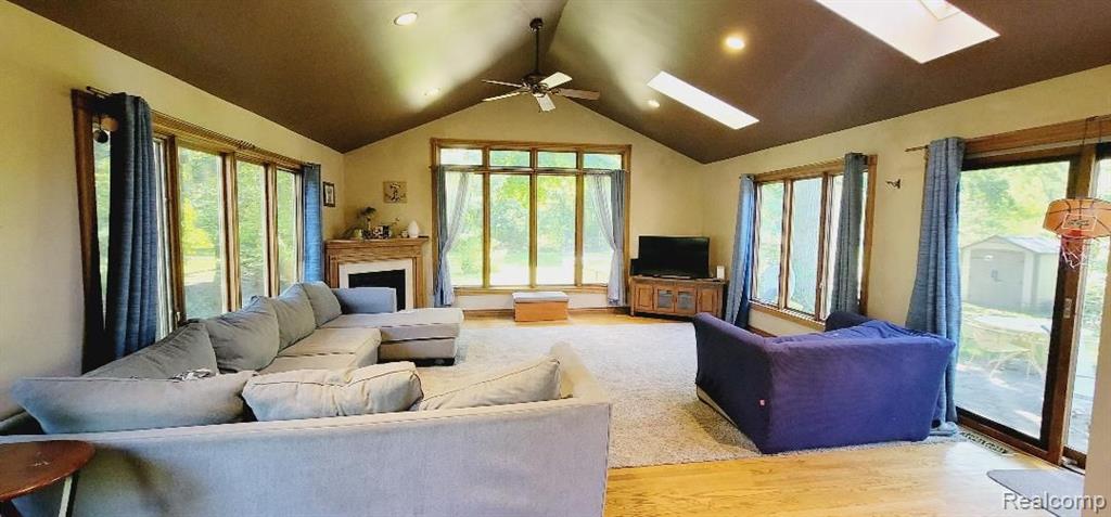 3570 Strawberry Lane, Port Huron, MI 48060 — Photo 4