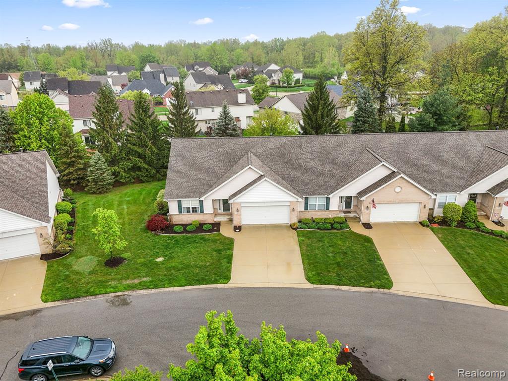 23879 ASHLEY Drive, Flat Rock, MI 48134 — Photo 47