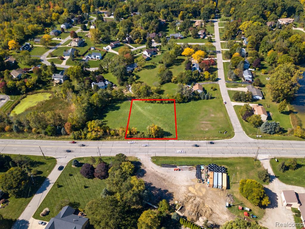 02 S Saginaw Street, Grand Blanc, MI 48439