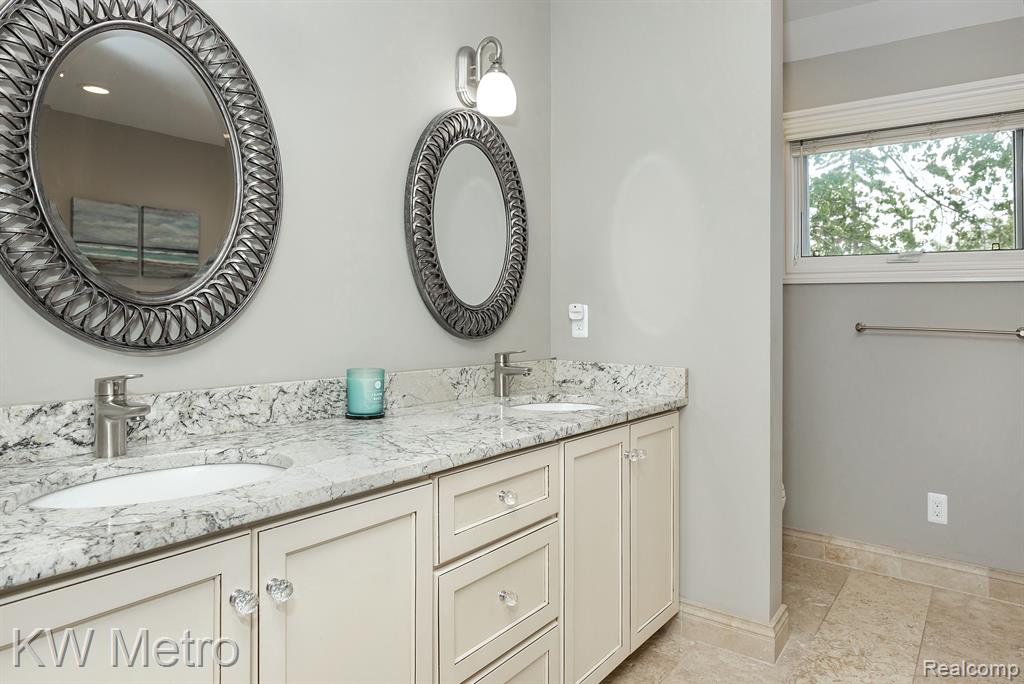 4309 ROBINWOOD Avenue, Royal Oak, MI 48073 — Photo 29