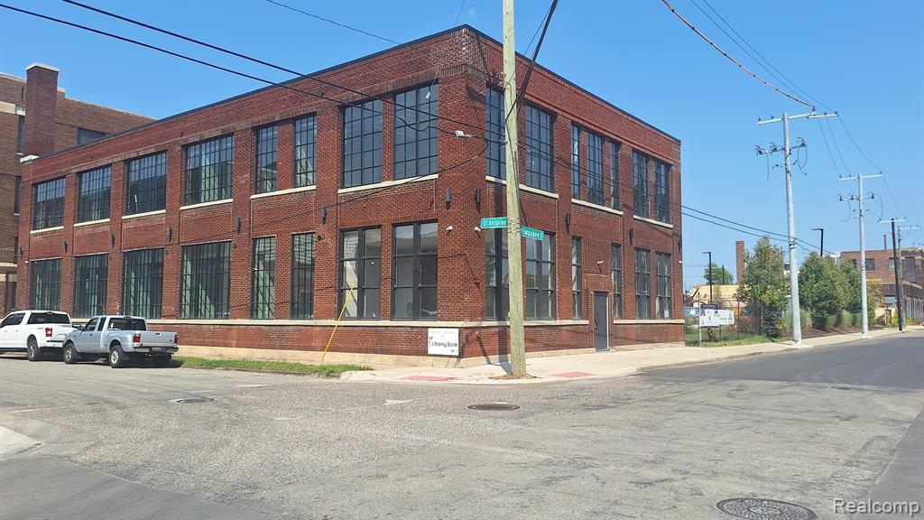 572 E MILWAUKEE Street, Detroit, MI 48202 — Photo 5