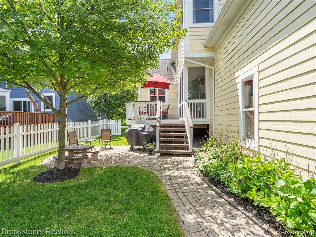 42650 Whitman Way, Novi, MI 48377 — Photo 4