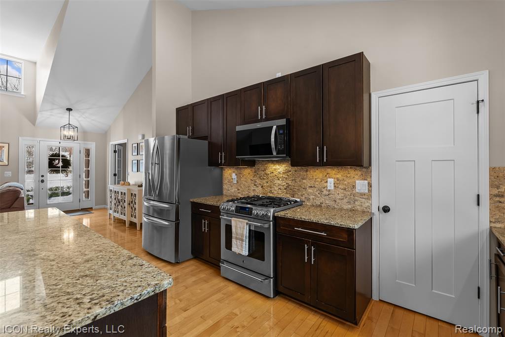 11185 Cassidy Trail, Davisburg, MI 48350 — Photo 16