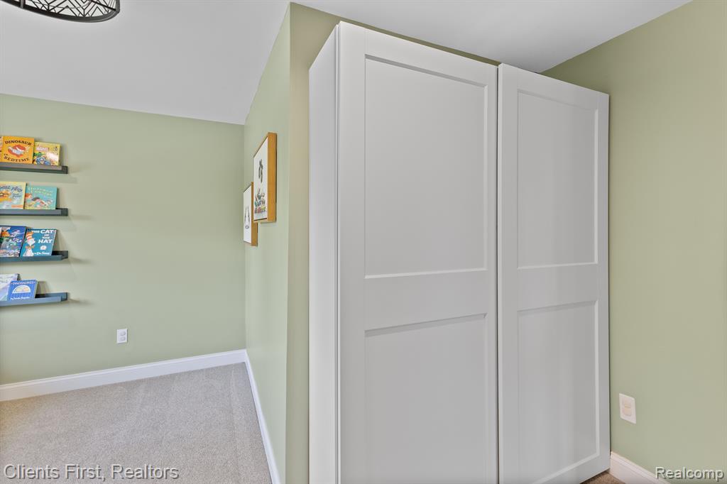 9193 HACKBERRY Avenue, Plymouth, MI 48170 — Photo 28