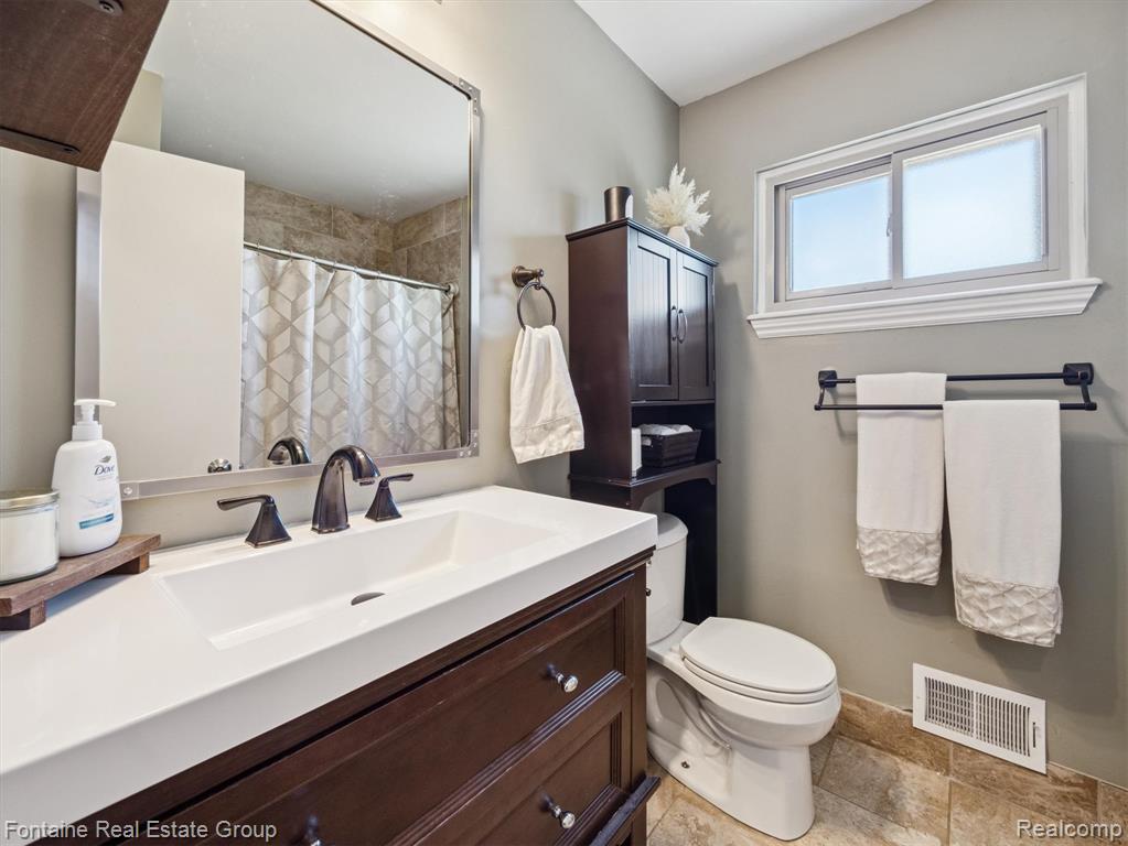 46966 McKenna Drive, Macomb, MI 48044 — Photo 32