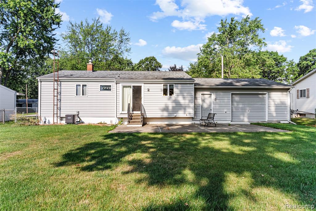 4323 Ashlawn Drive, Flint, MI 48507 — Photo 32