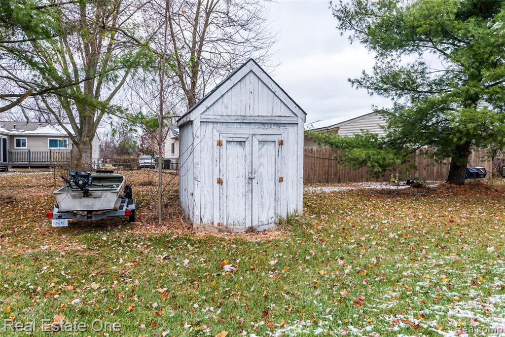 396 Princeton Drive, South Lyon, MI 48178 — Photo 30