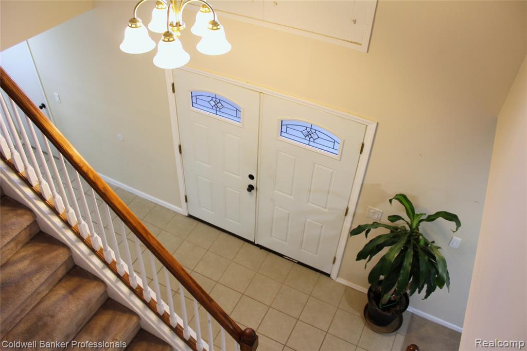 6586 CARRIAGE HILLS Drive, Canton, MI 48187 — Photo 4