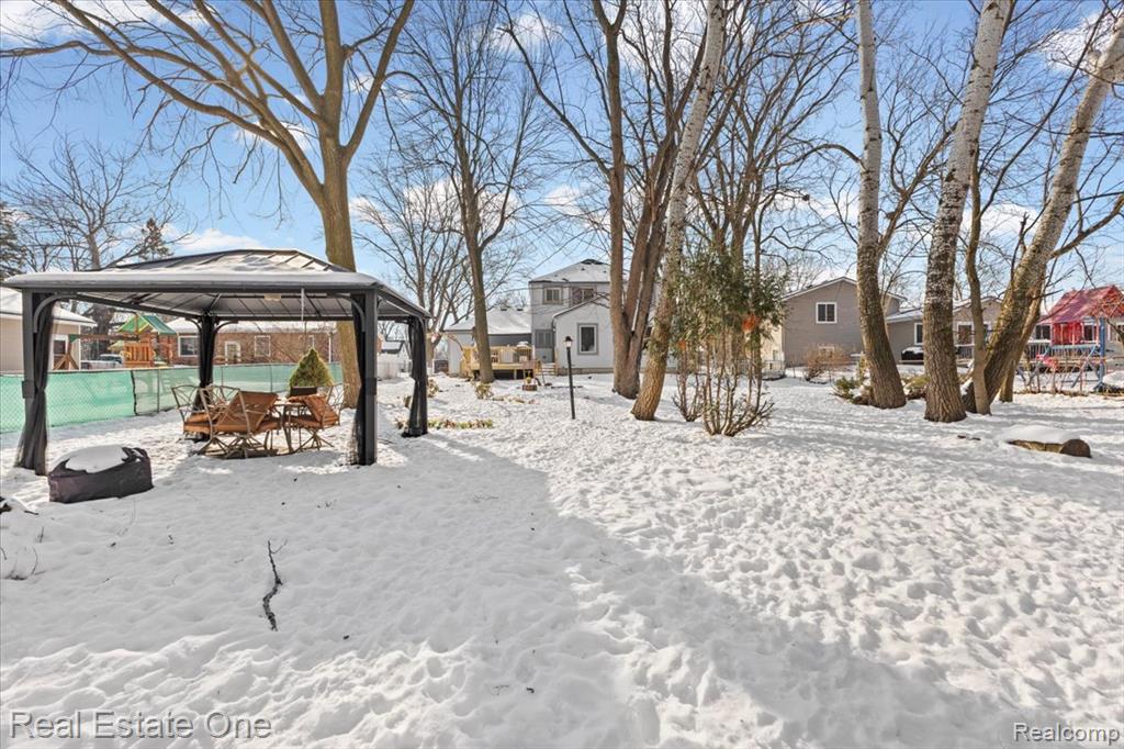 2931 Wisconsin Road, Troy, MI 48083 — Photo 40