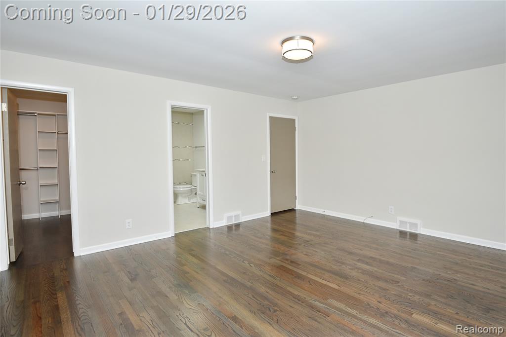 5255 KELLEN Lane, Bloomfield Hills, MI 48302 — Photo 17