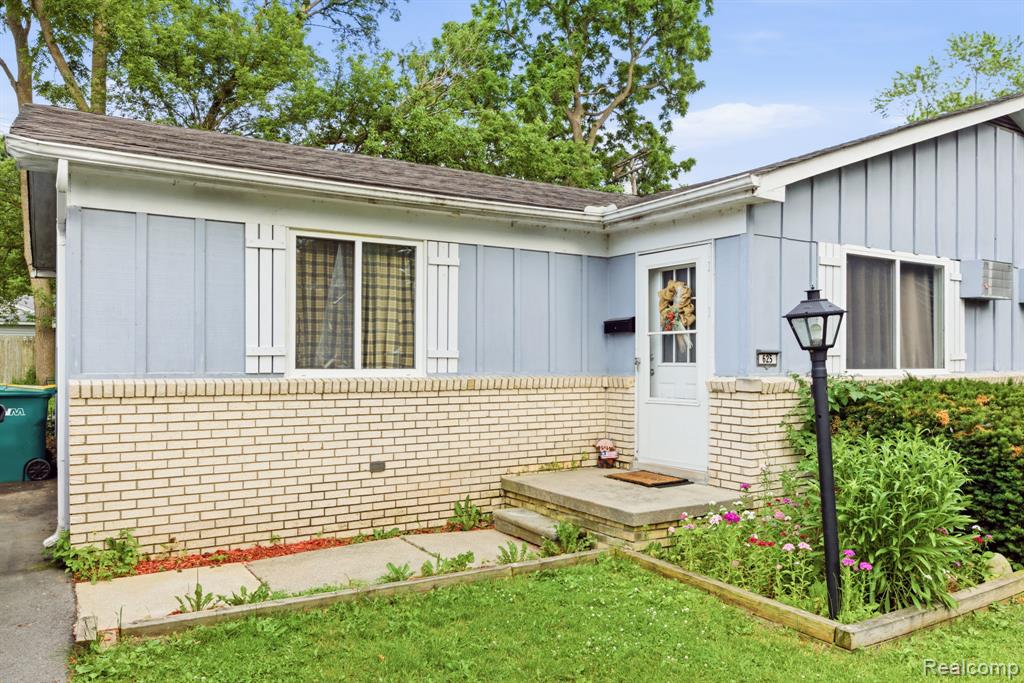 625 S 11th Street, St. Clair, MI 48079 — Photo 36