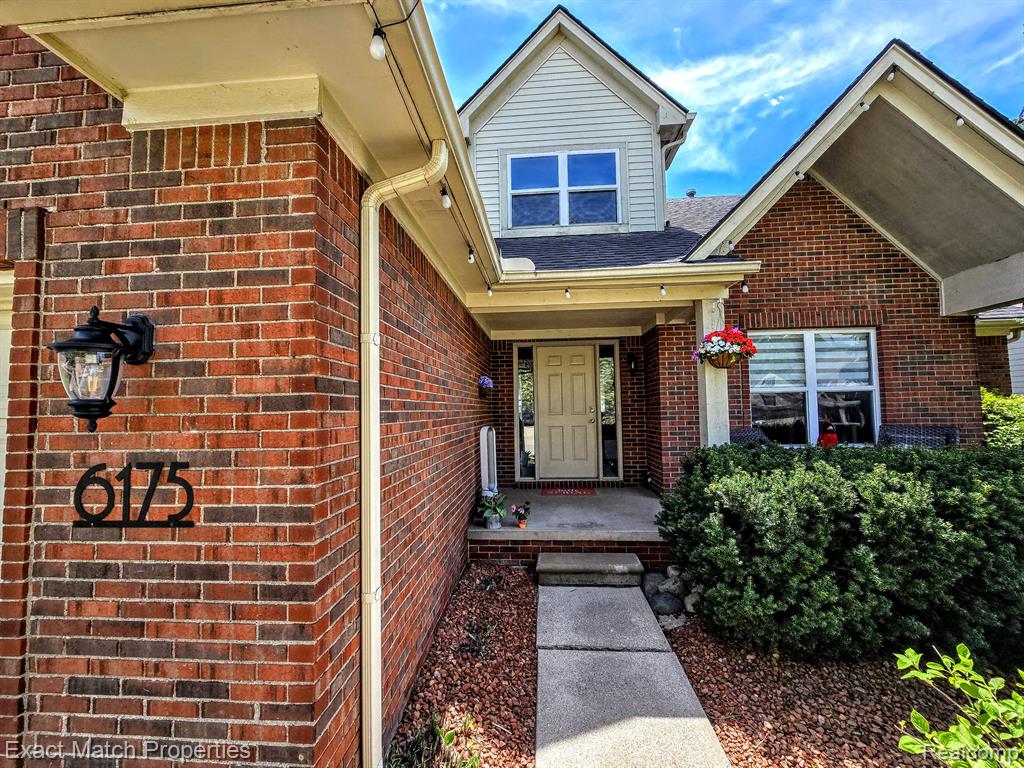 6175 FOXFIRE Circle, Clarkston, MI — Photo 4