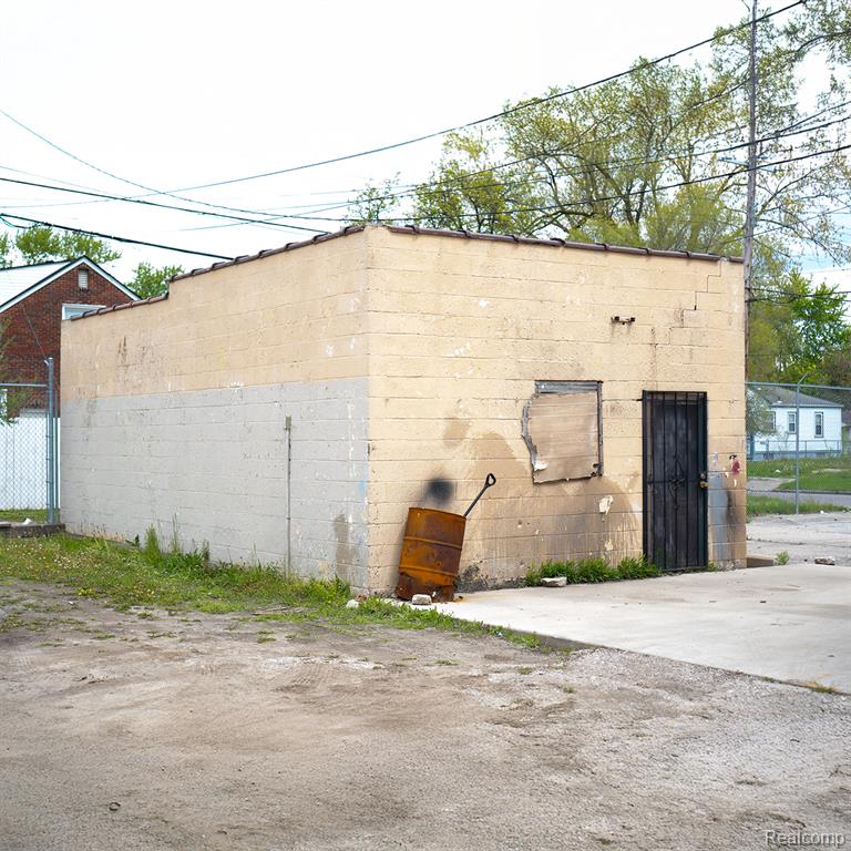 19510 W Warren Avenue, Detroit, MI 48228 — Photo 12