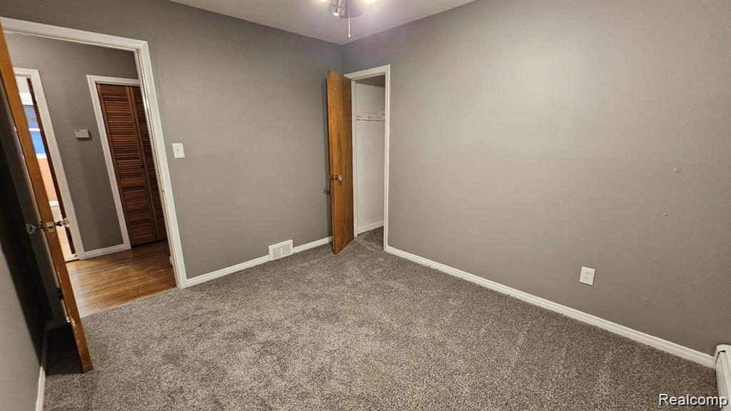 629 N VERMONT Avenue, Royal Oak, MI 48067 — Photo 13
