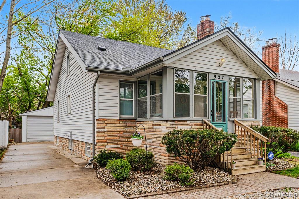 927 N Maple Avenue, Royal Oak, MI 48067 — Photo 3