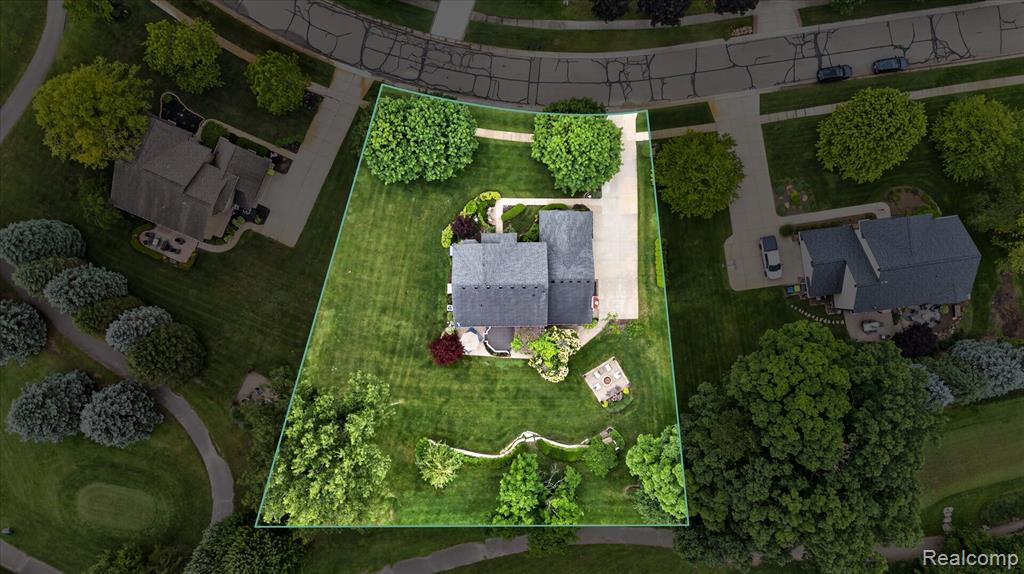 2333 Sandlewood Drive, White Lake, MI 48383 — Photo 68
