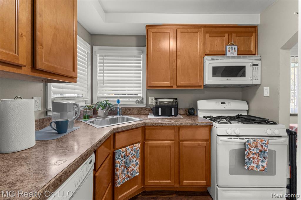 485 Garfield Avenue, Lincoln Park, MI 48146 — Photo 11
