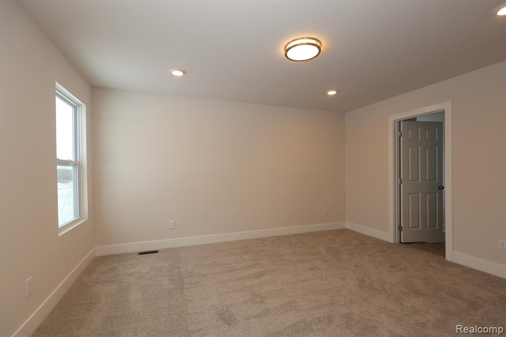 653 Swift Creek Drive, Chelsea, MI 48118 — Photo 19