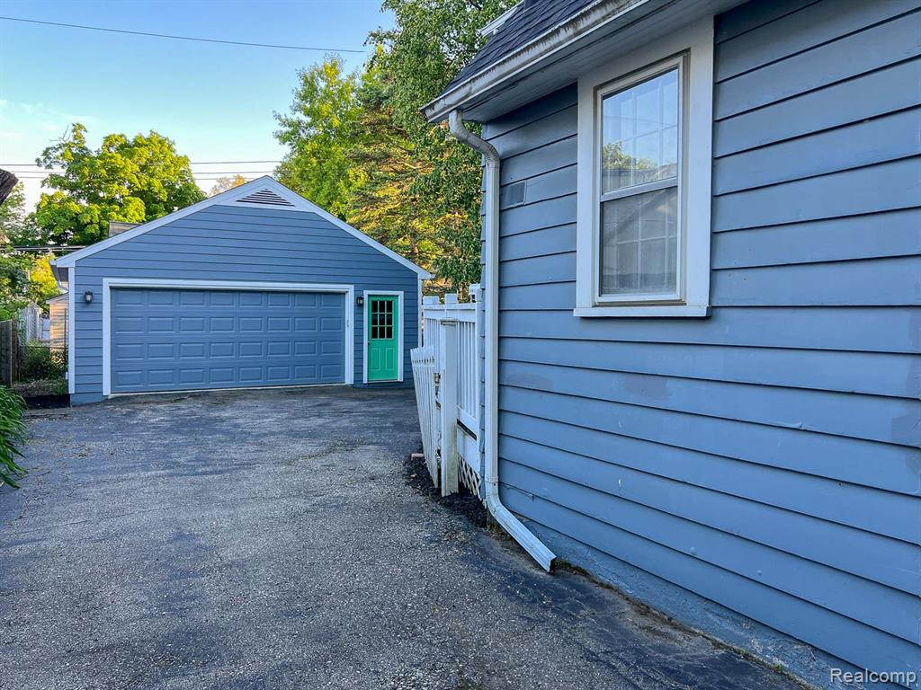 932 Forest Avenue, Birmingham, MI 48009 — Photo 30