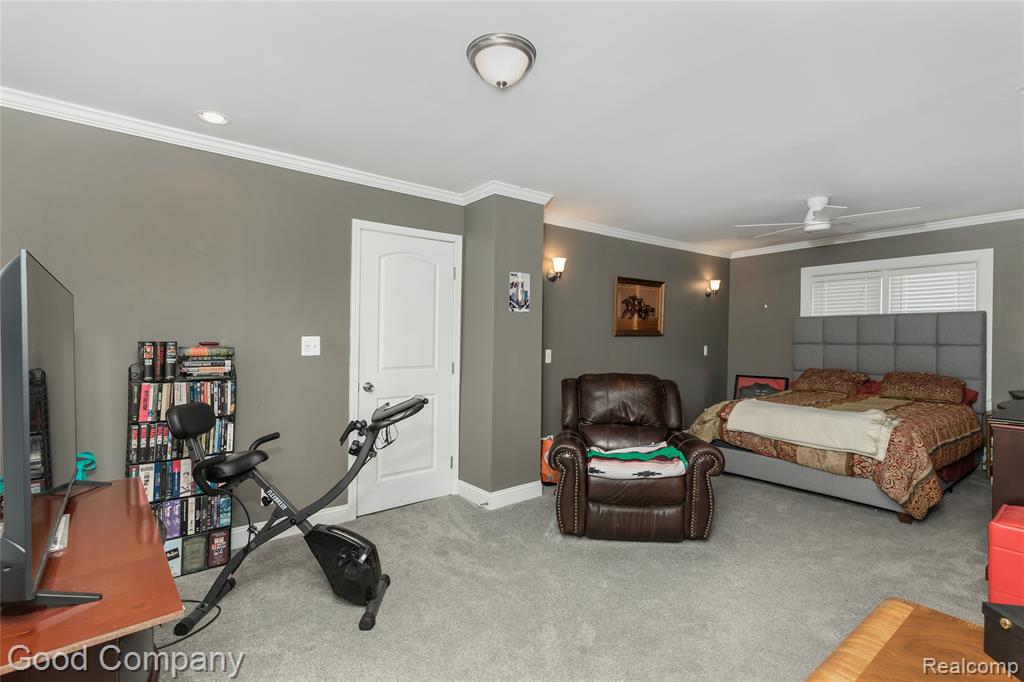 559 E Harry Avenue, Hazel Park, MI 48030 — Photo 14
