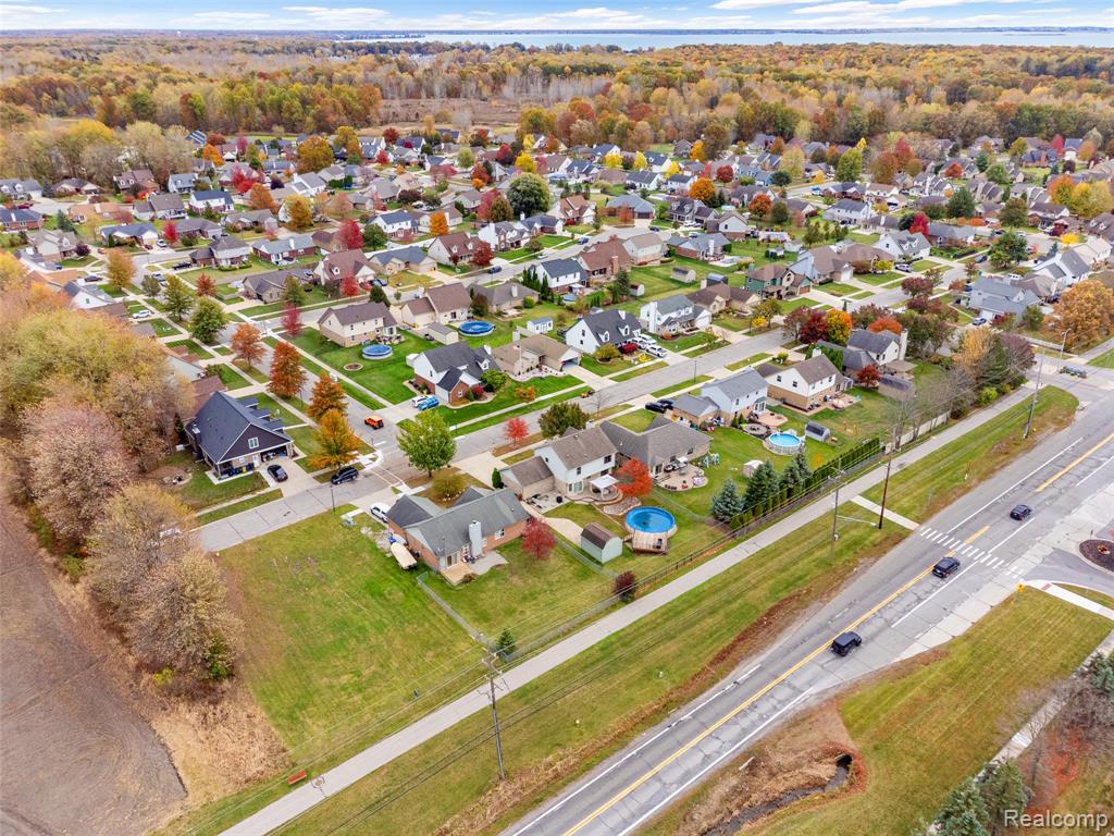 54739 Autumn View Drive, New Baltimore, MI 48047 — Photo 14