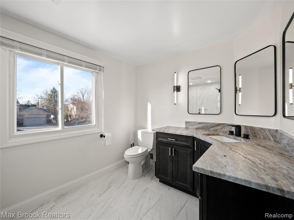 6150 Anne Drive, West Bloomfield, MI — Photo 10