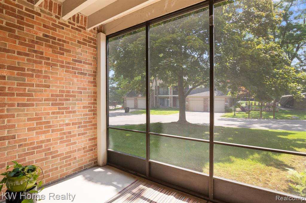 29691 Pine Ridge Circle, Farmington Hills, MI 48331 — Photo 13