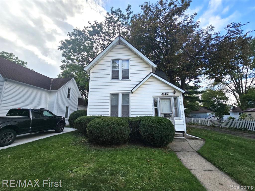 217 Jones Street, Mount Clemens, MI 48043 — front exterior