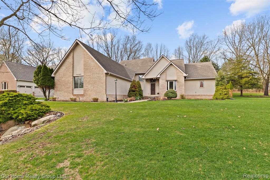 7805 Partridge Hill Drive, Brighton, MI 48116 — Photo 2
