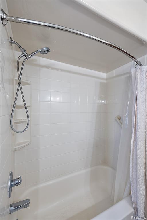 813 ABBEY Lane, Milford, MI 48381 — Photo 27