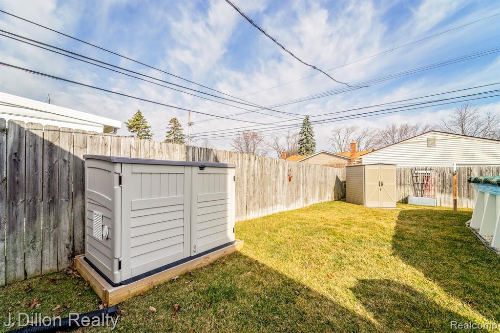 39830 EDMUNDTON Drive, Canton, MI 48187 — Photo 56