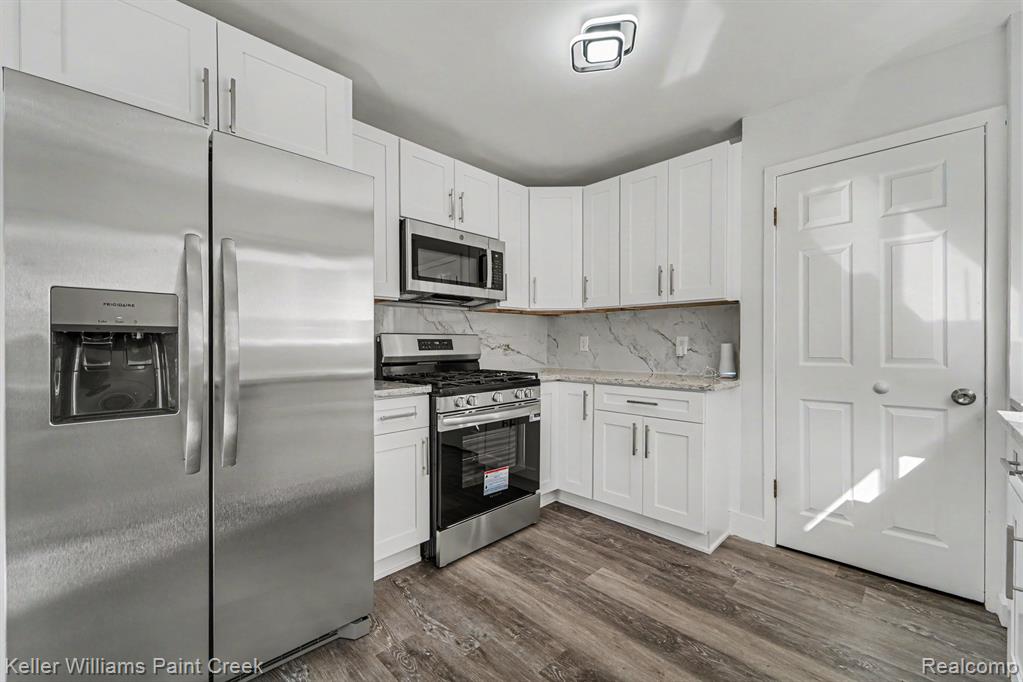 9436 Beaconsfield Street, Detroit, MI 48224 — Photo 11