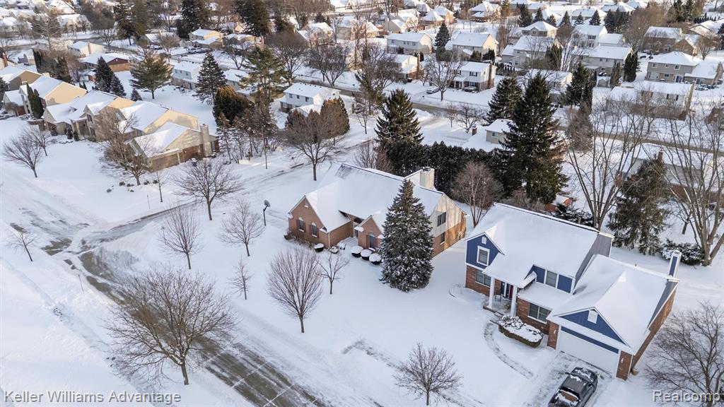 2850 Santia Drive, Troy, MI, 48085