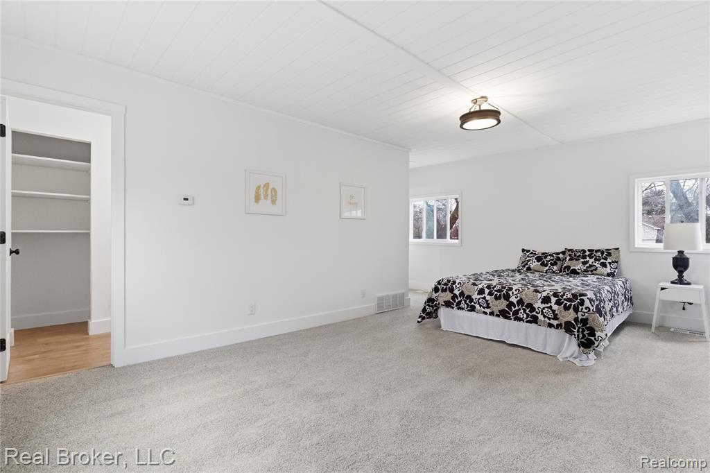6351 Beth, Brighton, MI 48116 — Photo 24