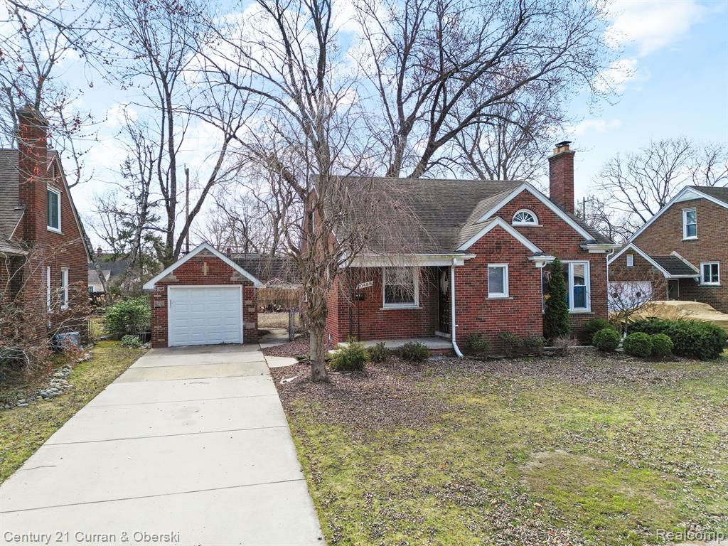 20488 FLEETWOOD Drive, Harper Woods, MI 48225 — Photo 2