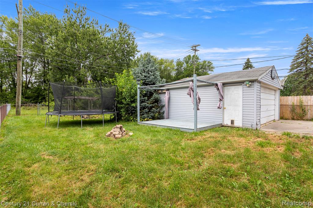 4924 HAZEL Street, Dearborn Heights, MI 48125 — Photo 21
