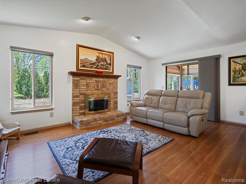 44217 DARTMOUTH Street, Canton, MI 48188 — Photo 11
