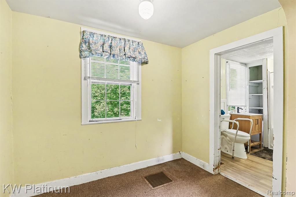 5918 Jeddo Road, MI 48032 — Photo 16