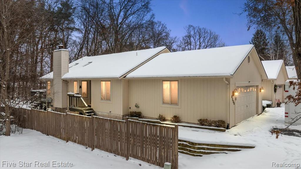 6586 Pontiac Lake Road, 1, Waterford, MI 48327 — Photo 5